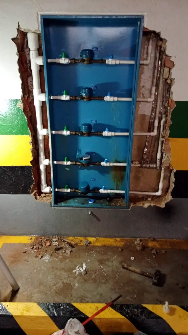 Tablero de medidores de agua instalado por Tecnihidráulicas Pachón
